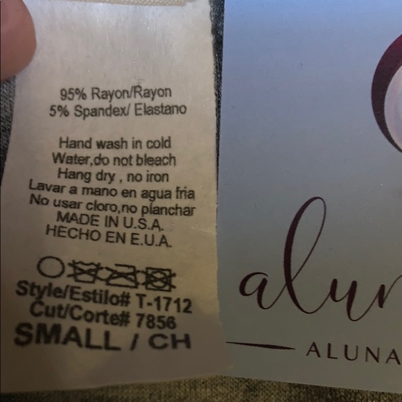 *LAST One* Off Shoulder Camouflage Top- Small - Picture 3 of 3